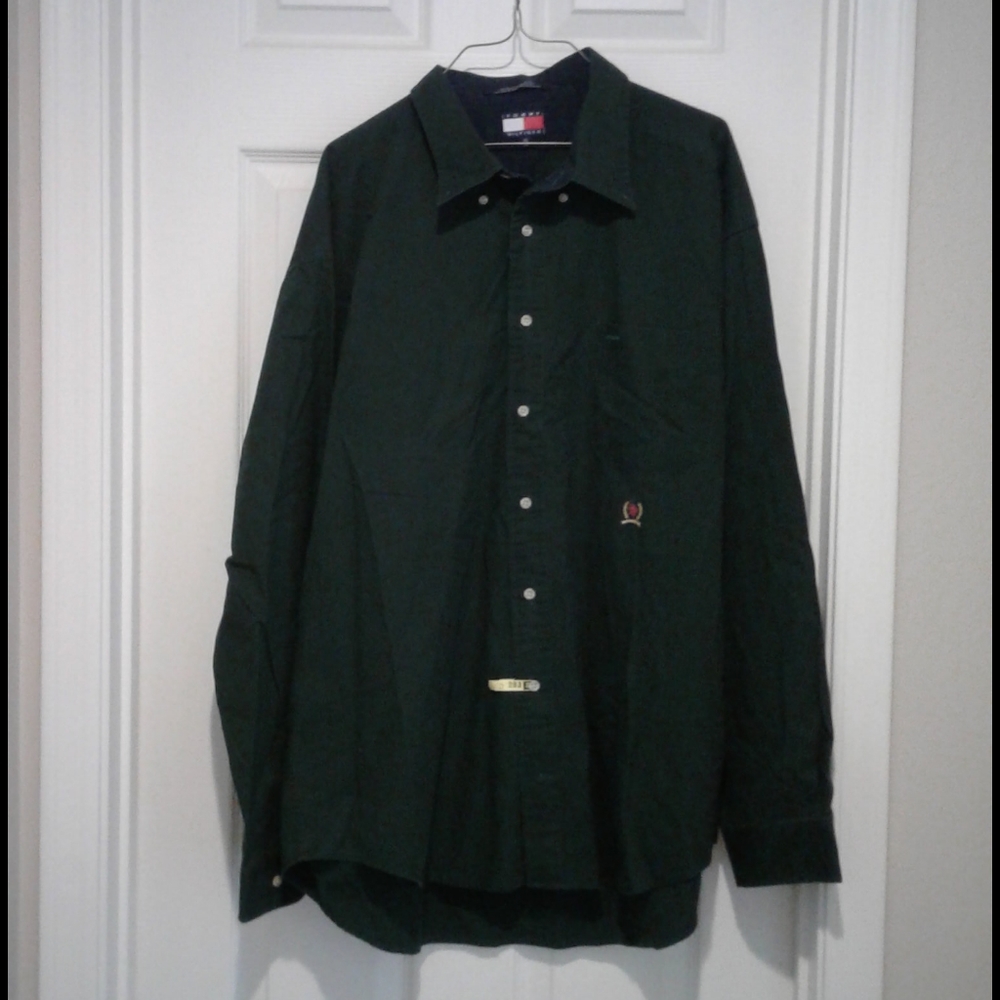 Men's long sleeve button up shirt
